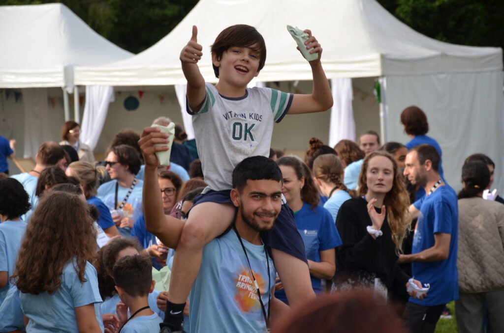 Photo de jeunes aidants enfant et jeune adulte au tribu brindille festival